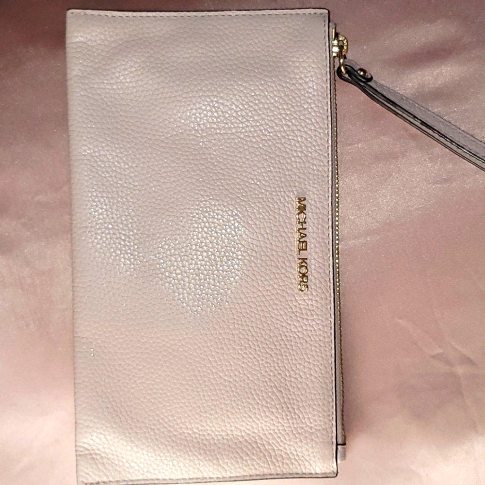 Michael Kors Wristlet Clutch